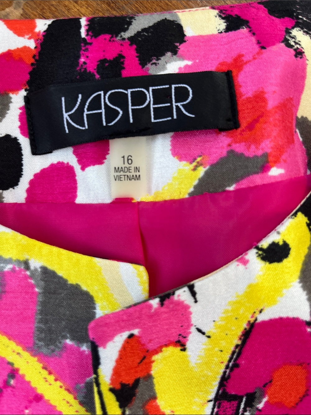 Kasper Pink Multi Floral Open-Front Blazer - Picture 2 of 10